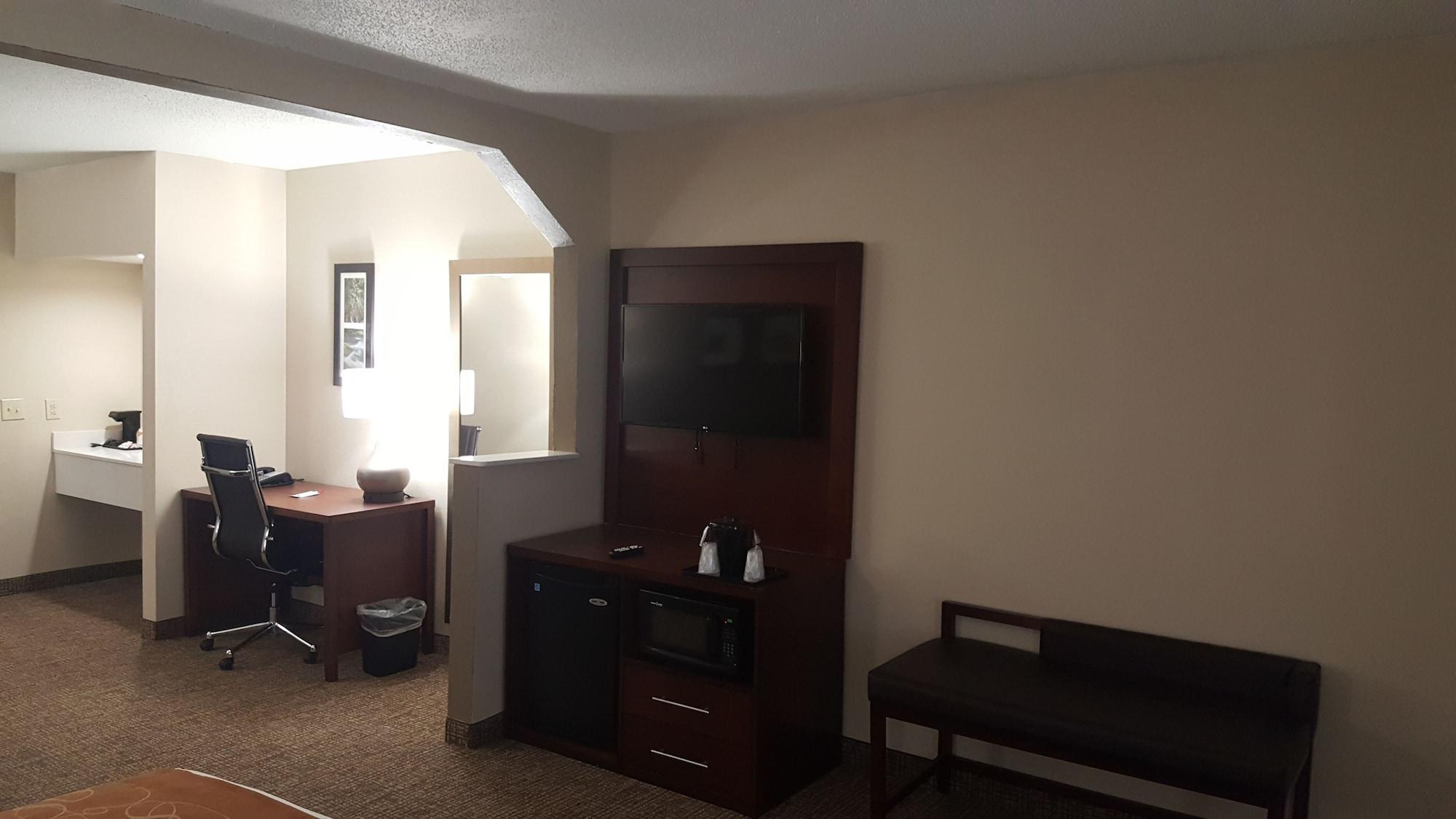 Comfort Suites Knoxville Airport Алкоа Екстериор снимка