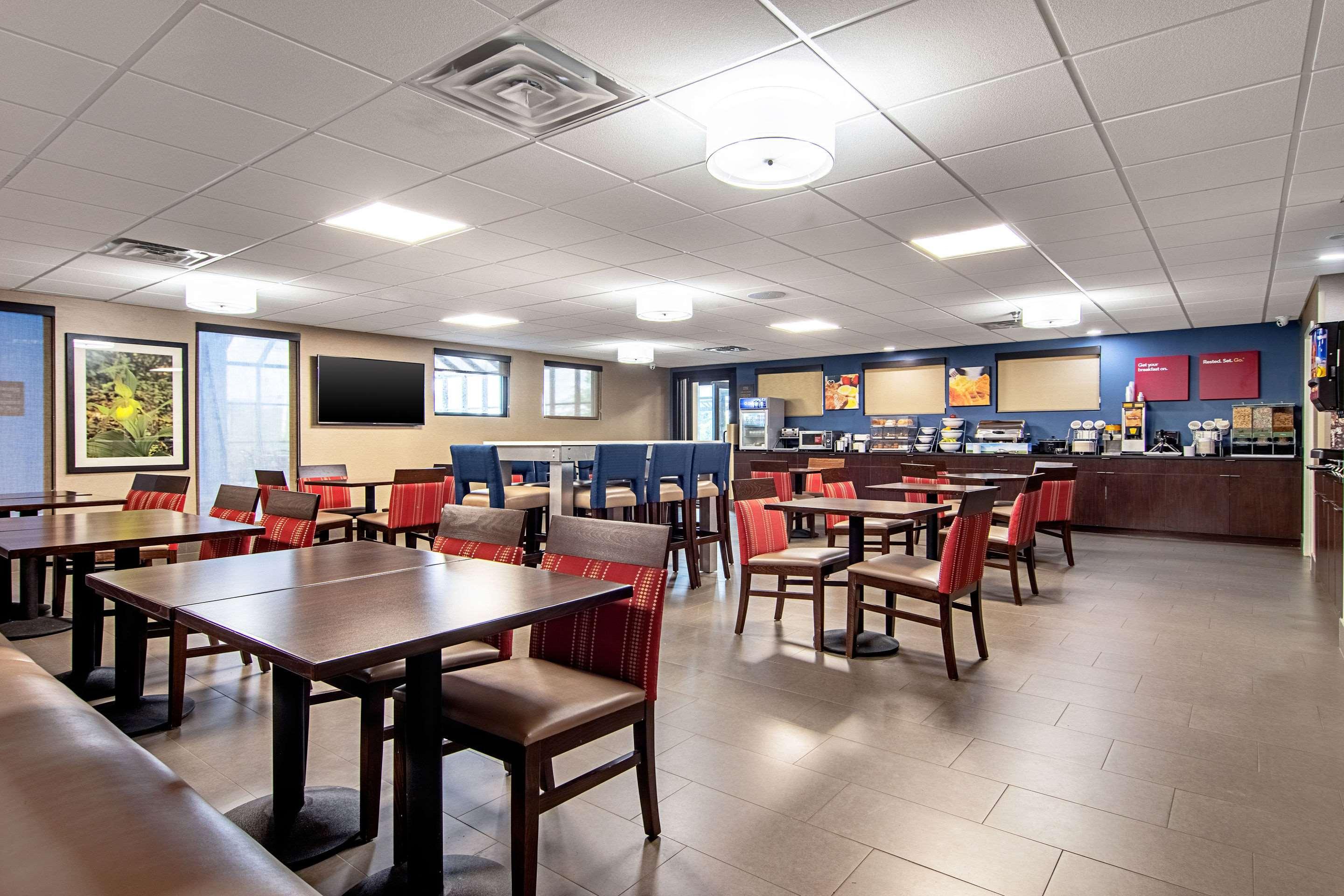 Comfort Suites Knoxville Airport Алкоа Екстериор снимка